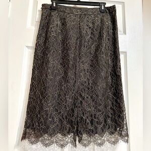 Banana Republic Lace Skirt Size 8 🖤